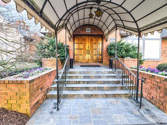 Club house/HOA management office entrance