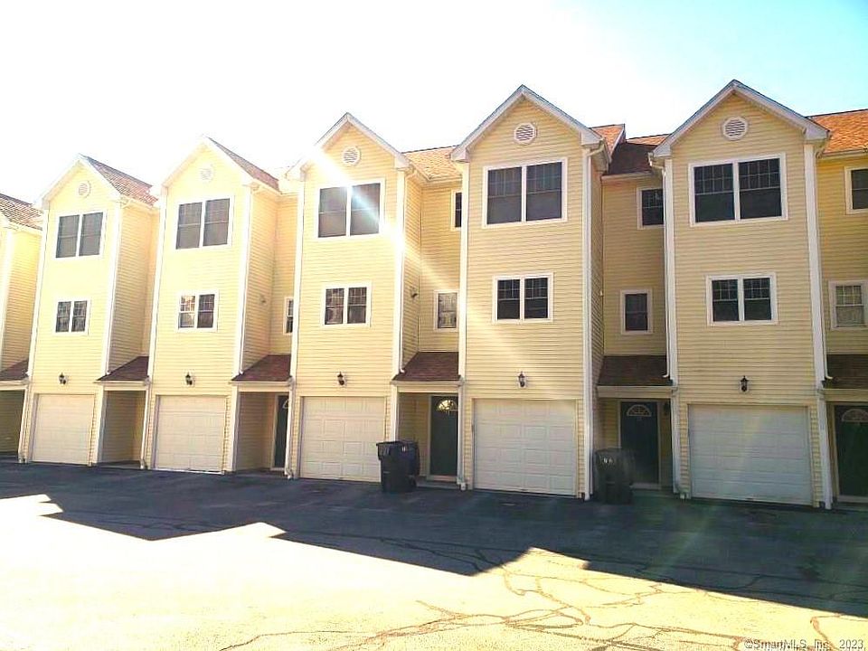 1st image of 527 W Thames St Unit 32