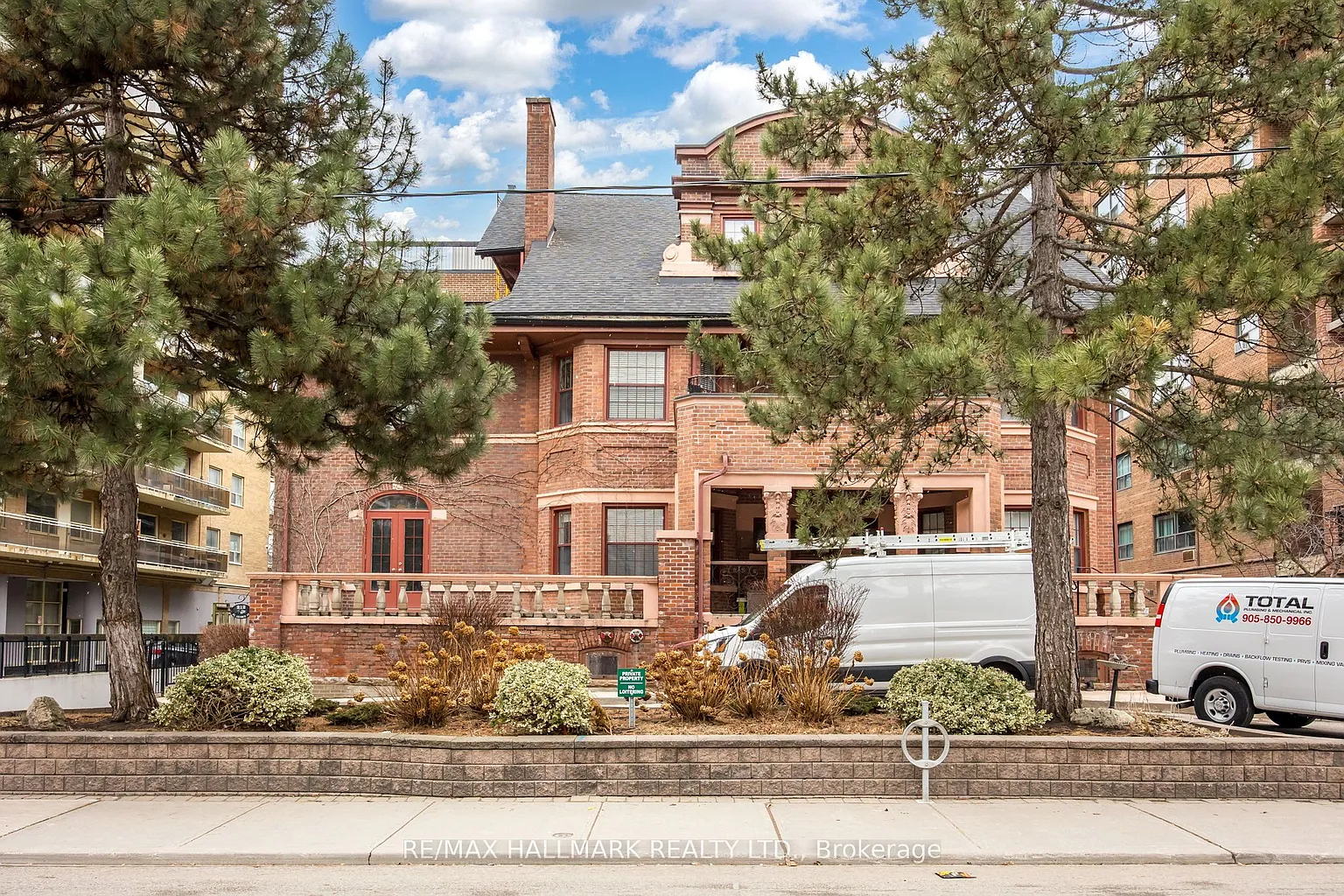 212 Saint George St #203 photo 1