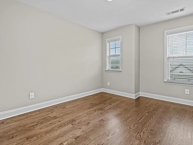 3209 Hallmark Ln — Photo 28