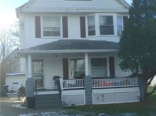8204 Dorver Ave, Cleveland, OH 44105