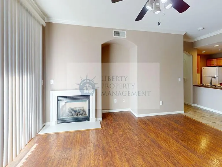 1360 Shady Ln #431 — Photo 5