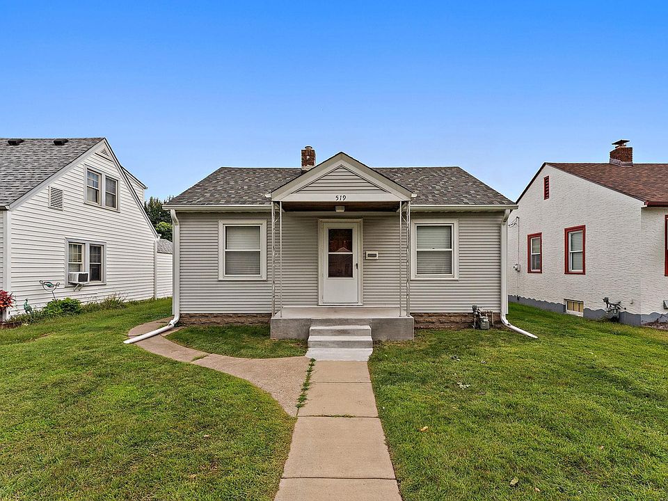 1st image of 519 8th Ave S