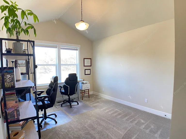 4310 SW Badger Ave — Photo 13
