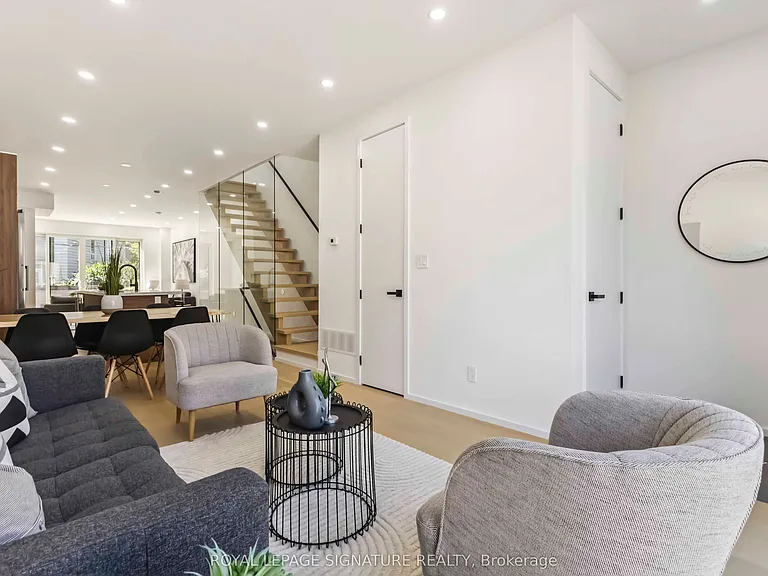 43A Cummings St #UPPER — Photo 5
