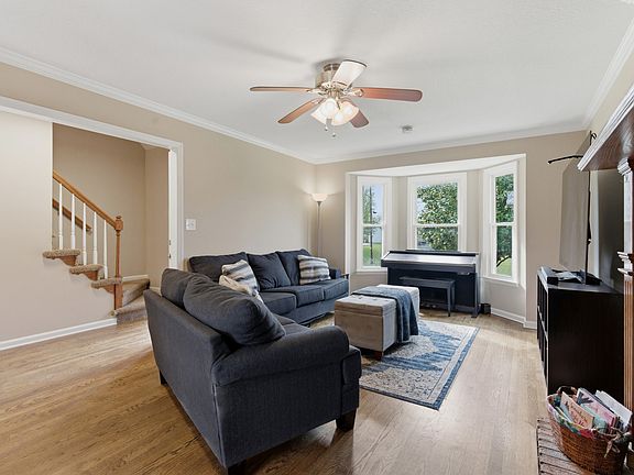 5th image of 721 Clayton Dr