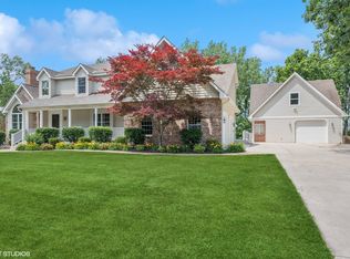 367 Reif Dr, Hebron, IN 46341