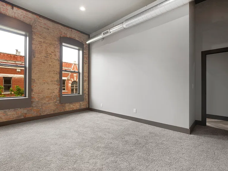 204 1/2 N Main St #1 — Photo 7