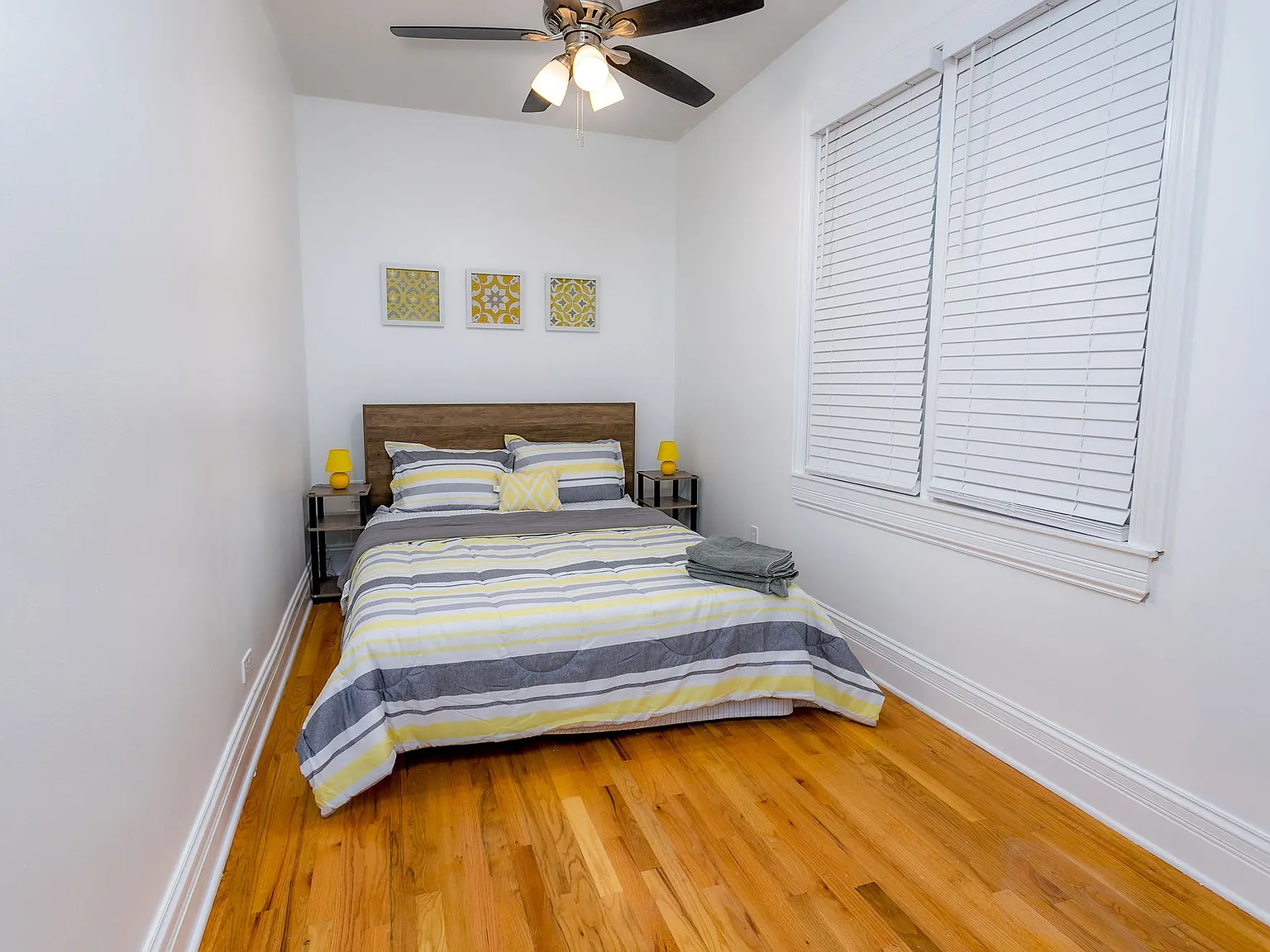 3 bed, 1200 sqft, $3,985 — Photo 4