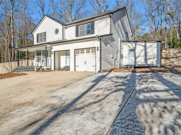 1069 Ashwood Cir, Lawrenceville, GA 30046