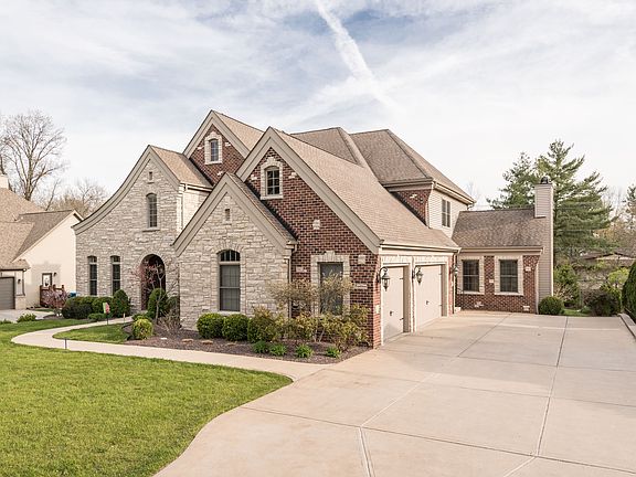 2nd image of 18 Morwood Ln