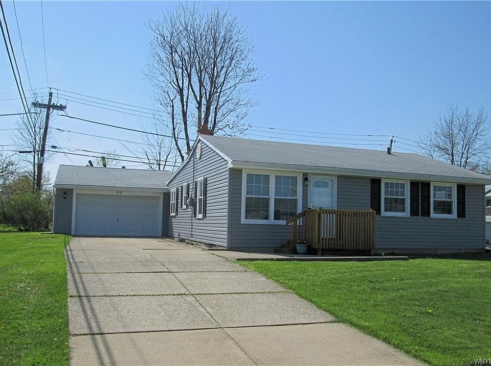 1st image of 80 Wheaton Dr