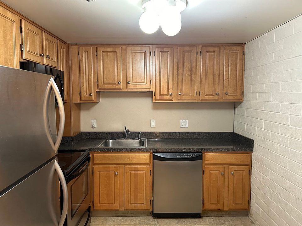 2nd image of 185 Quincy Shore Dr #38