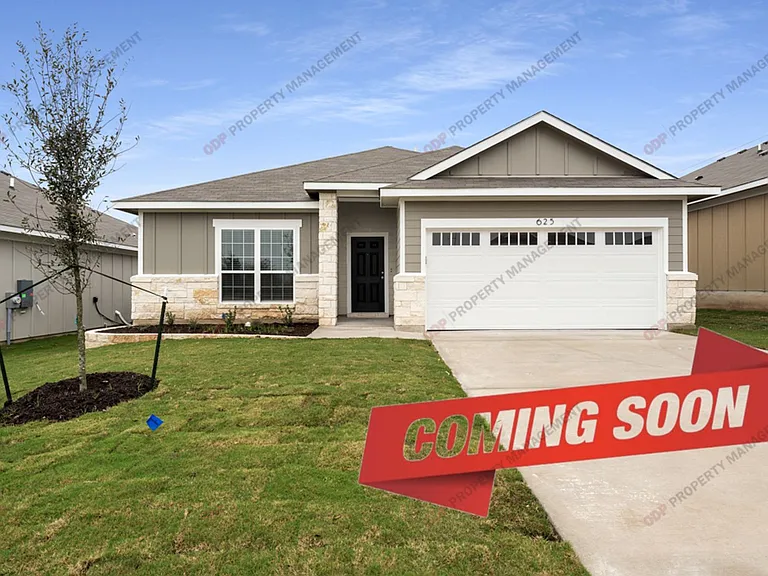625 Oxford Ln — Photo 1