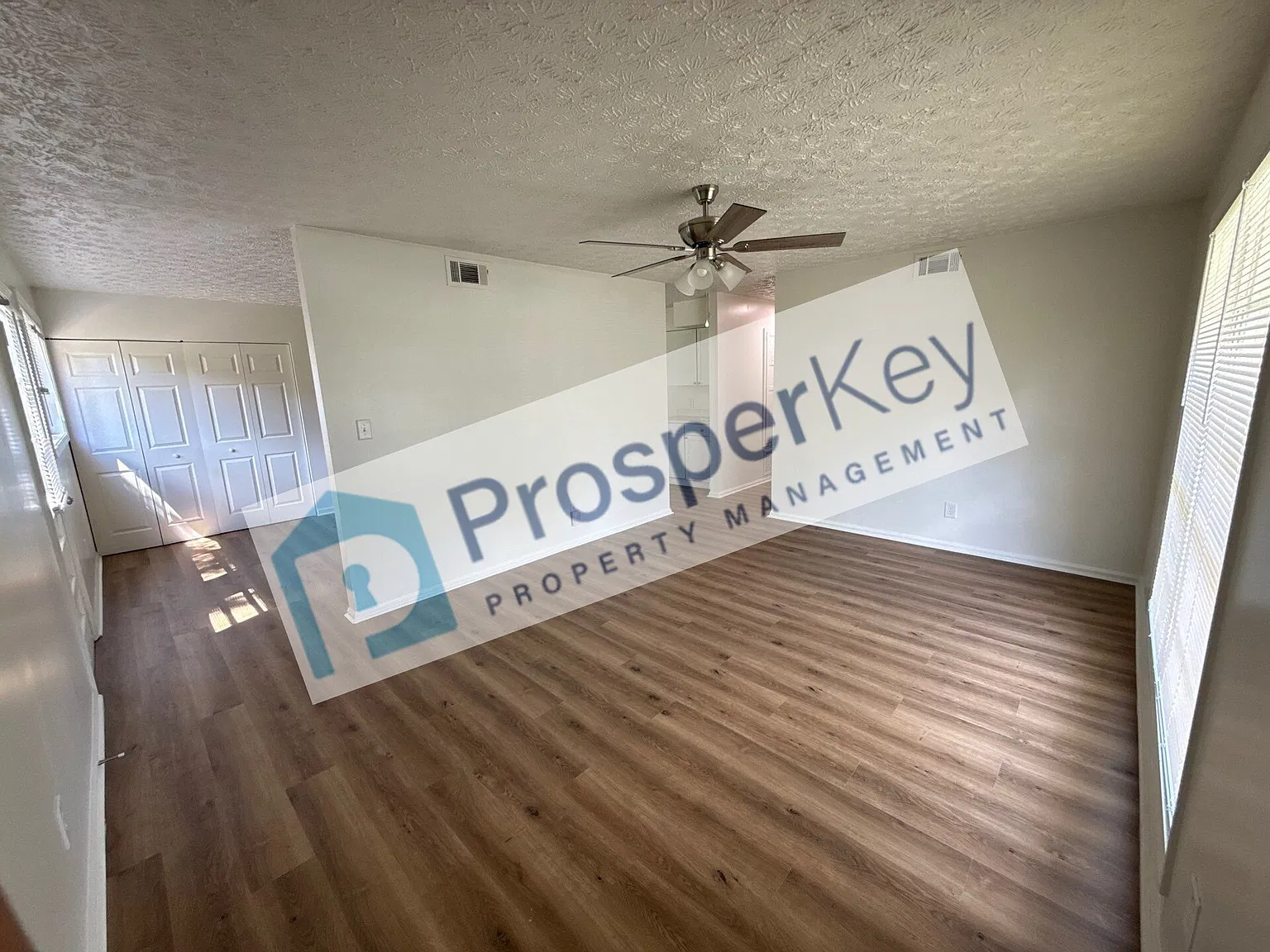 4911 Dorado Cir — Photo 3