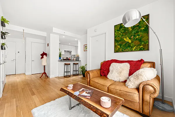 Rented by Corcoran | media 18