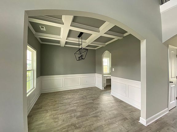 4th image of 225 Stafford Ave Lot 413