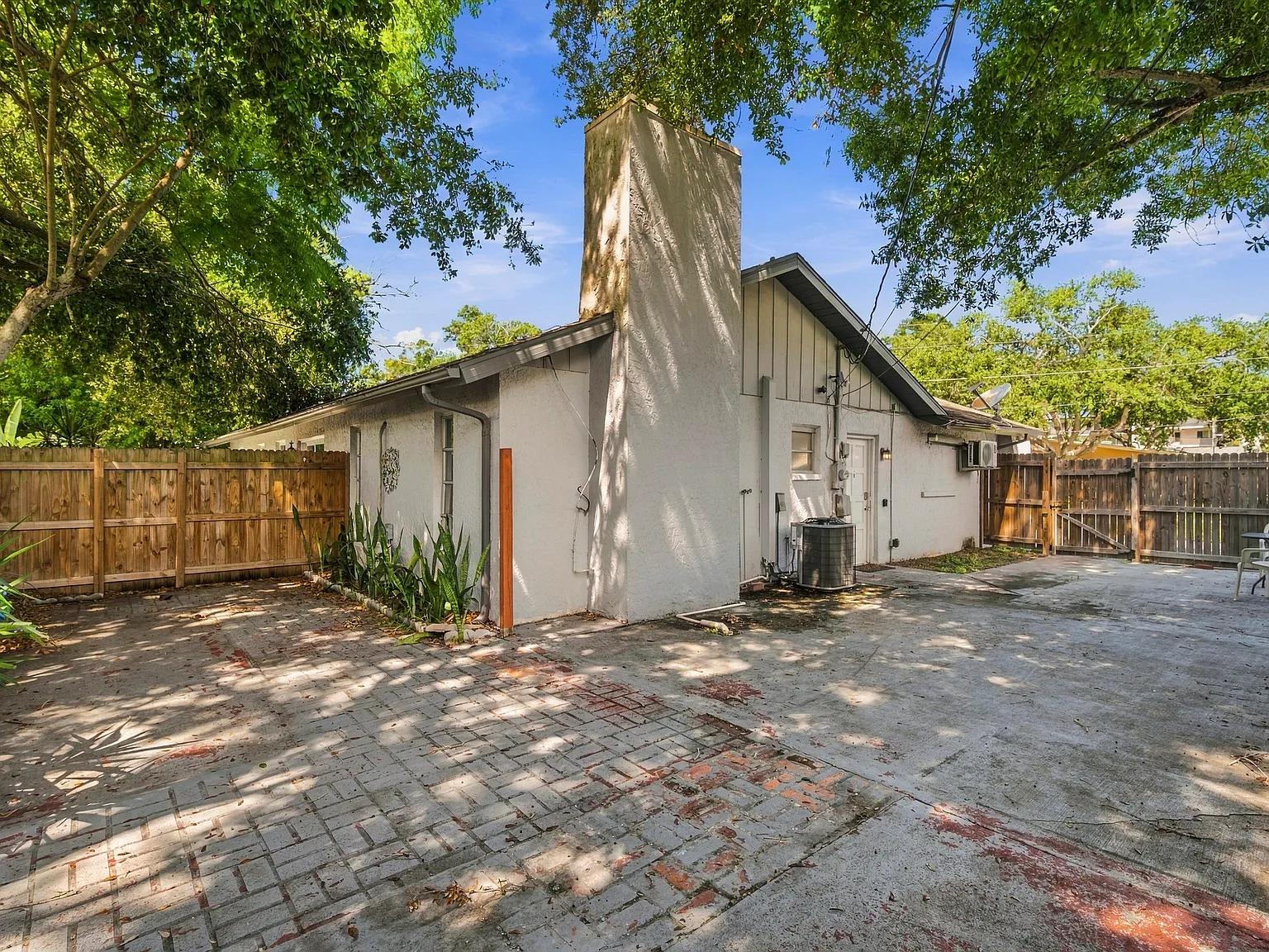 3 bed, 1224 sqft, $2,850 — Photo 3
