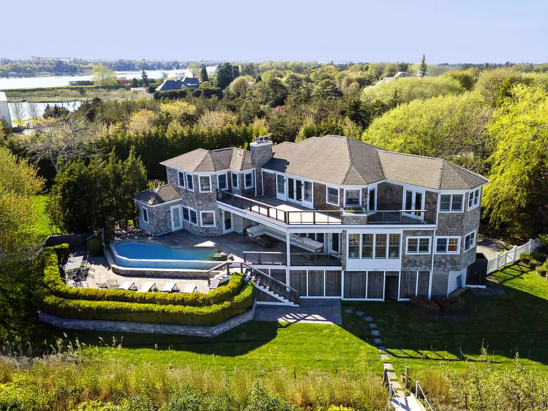 Meadow Ln — Photo 1