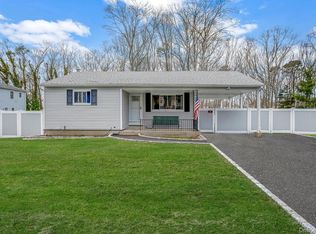 160 Hounslow Road, Shirley, NY 11967