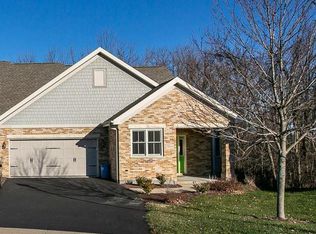 112 Olde Maple Ct, Galena, IL 61036