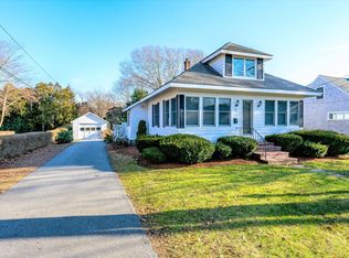 10 Prospect St, Falmouth, MA 02540