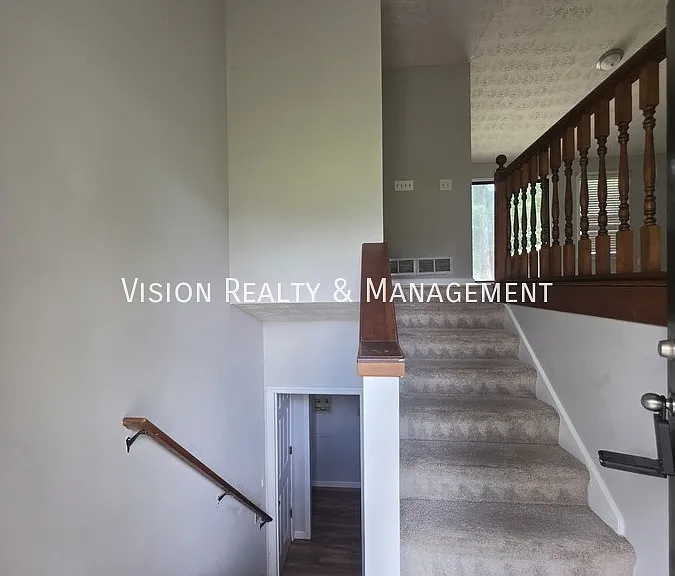 985 S Lassetter Cir — Photo 8