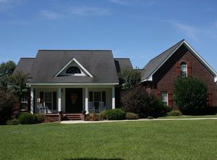 25 Lott Ln, Seminary, MS 39479