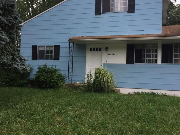 62 Western Dr