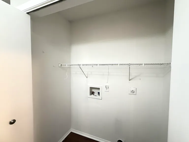 122 W Morningside Dr — Photo 28