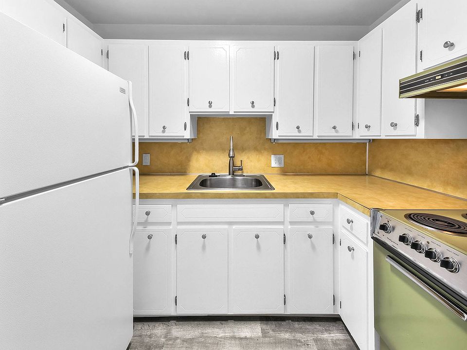 1st image of 1309 1st St S #1311-4