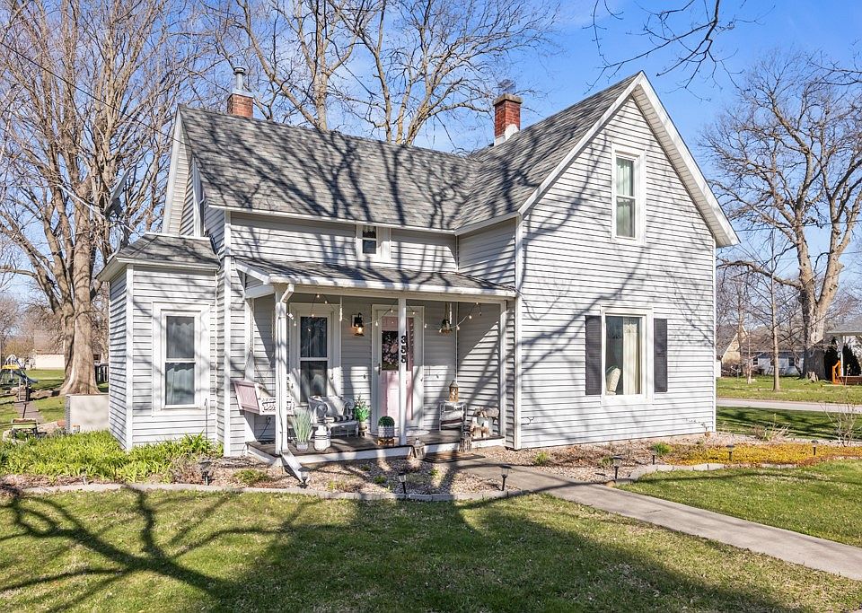 1st image of 355 NE Sycamore Ave