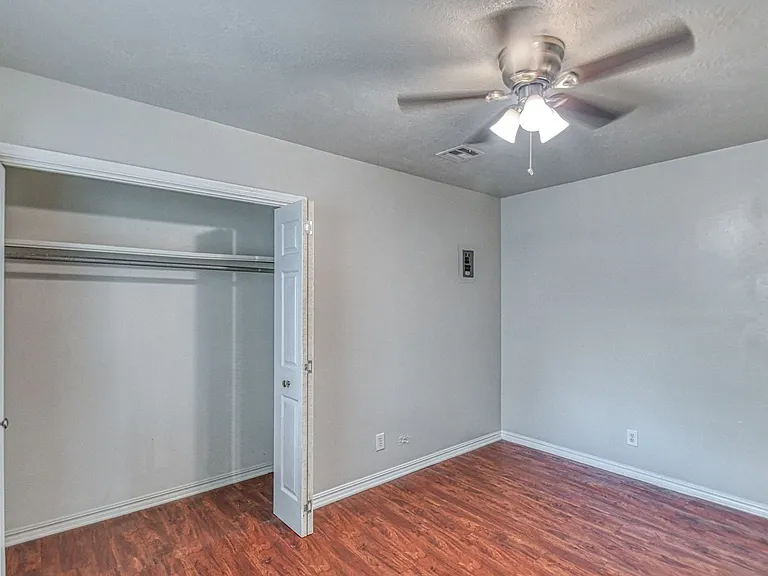 711 Jenkins Ave — Photo 10