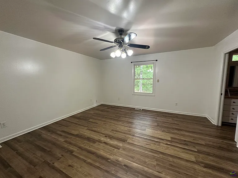 124 Glen Oaks Rd — Photo 12