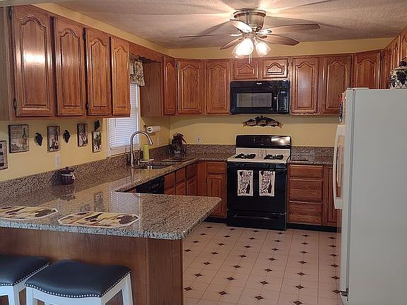 Kitchen with granite Counter