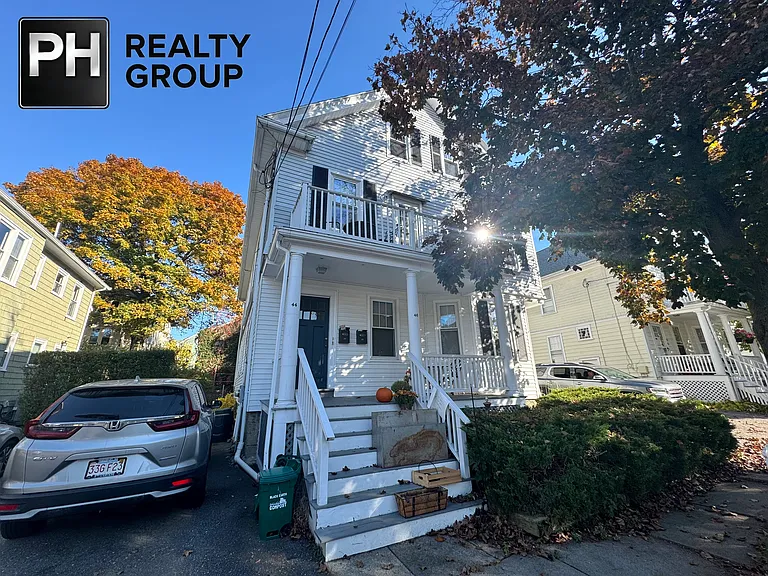 46 Vincent Ave — Photo 1