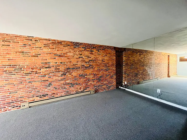 132-136 State Street — Photo 3