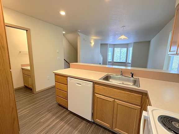 5th image of 4854-4866 SW 150th Pl
