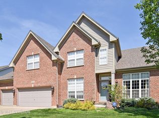 411 Elderberry Ln, Streamwood, IL 60107