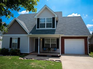 735 Holland Ridge Dr, La Vergne, TN 37086
