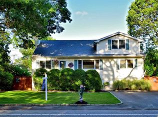101 Smith Ave, Holbrook, NY 11741