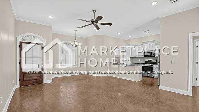 4 bed, 2.0 bath, 1549 sqft, $2,325 — Photo 4