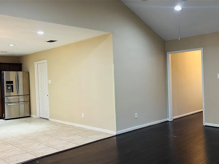 11407 Hazen St — Photo 13