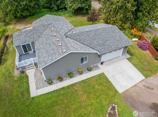 21 Cedar Hill Ln, Sequim, WA 98382