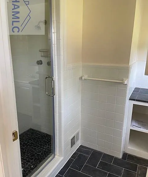 706 E Howard St #0 — Photo 14