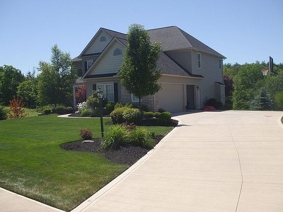 3rd image of 17525 Parkside Dr