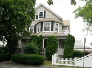228 Ash St, Waltham, MA 02453