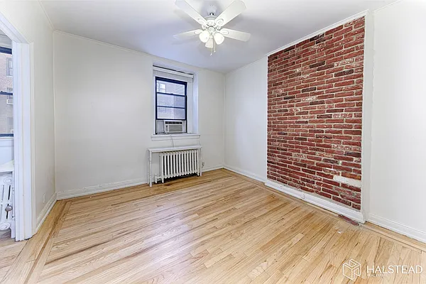 Rented by Halstead Real Estate | media 15