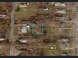 W Booth St, Paris, TX 75460