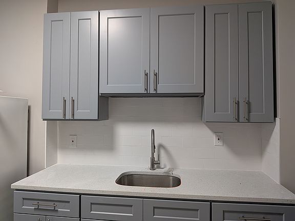 2nd image of 110 Nelson Ave